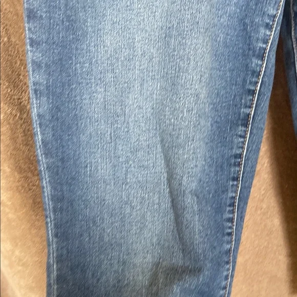 1822 Denim Women's Cropped Capri Jeans - Picture 5 of 9